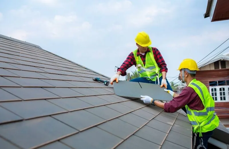 De Pere Roofing Specialists Roofing contractor in De Pere project in De Pere, WI (3)